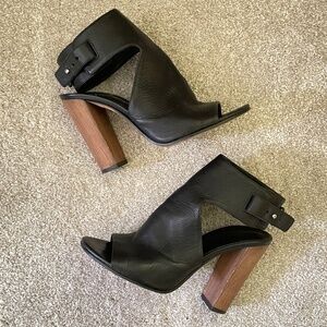 VINCE Addie Black Leather Open Toe Wood Heel Sandal Bootie Size 7